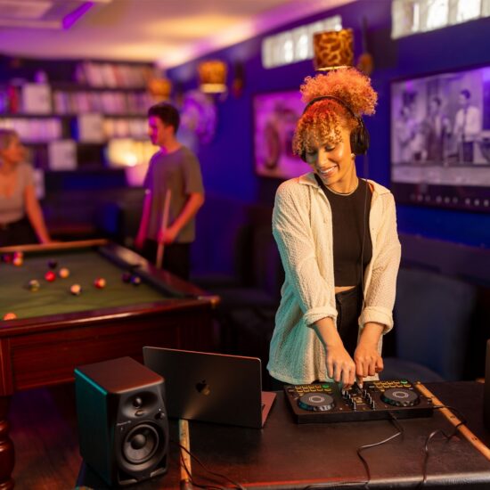 AlphaTheta DJ-kontroller DDJ-FLX2