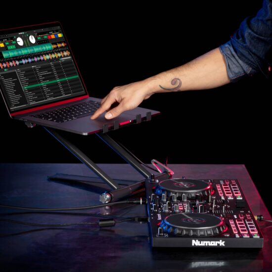 Numark DJ-kontroller MIXTRACK PRO FX Serato
