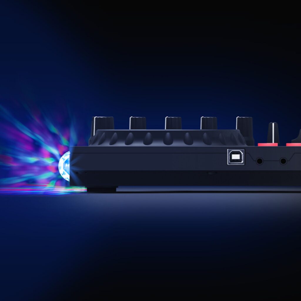 Numark DJ-kontroller PARTY MIX II küljepealt