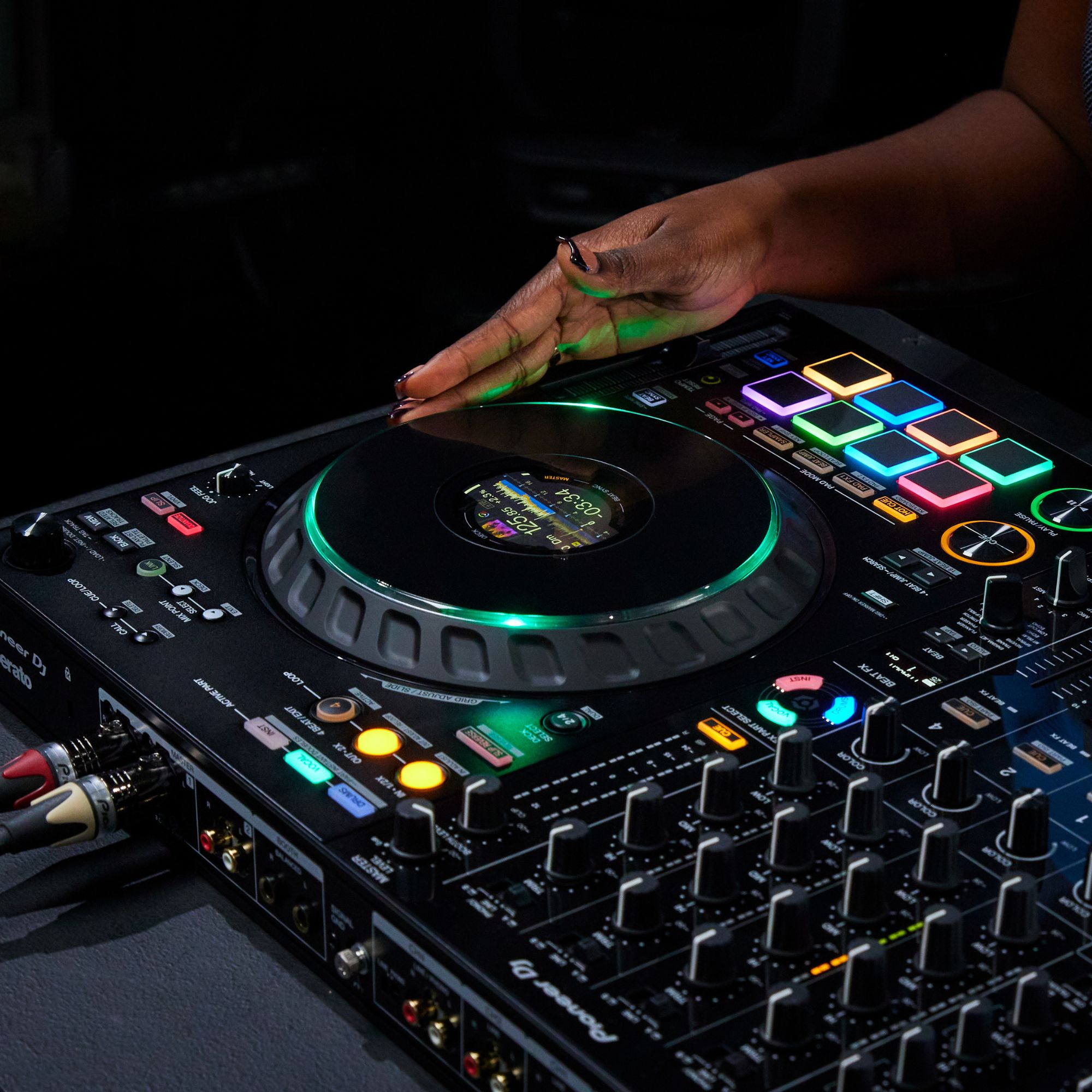 Pioneer DJ DJ-kontroller DDJ-FLX10 jog-ketas elustiil