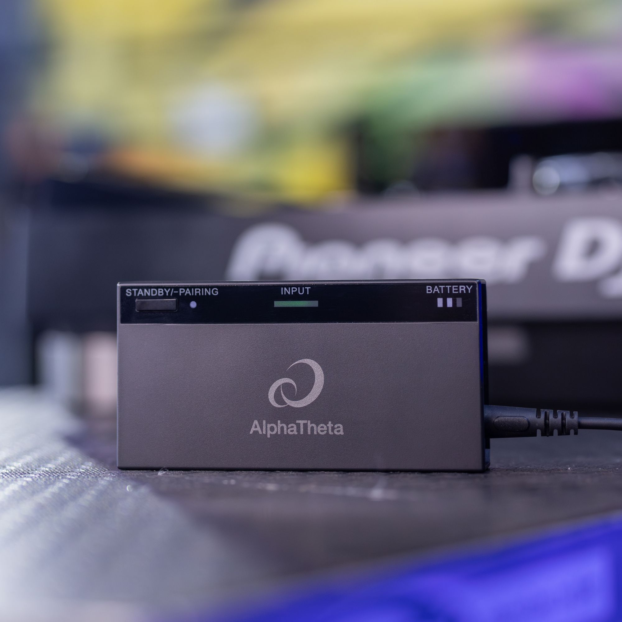 AlphaTheta juhtmevabad DJ-kõrvaklapid HDJ-F10-TX helisaatja