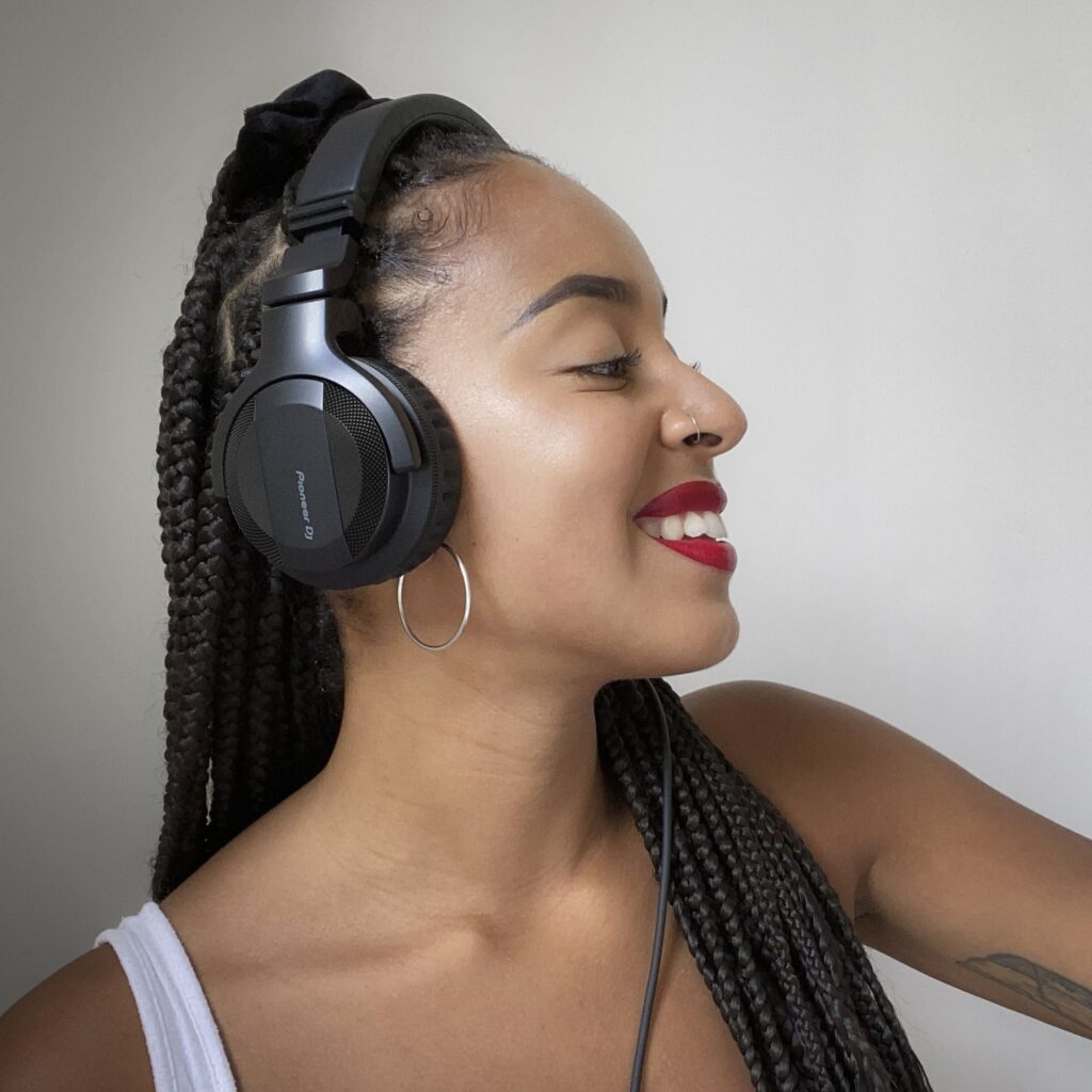 Pioneer DJ DJ-kõrvaklapid HDJ-CUE1 elustiil