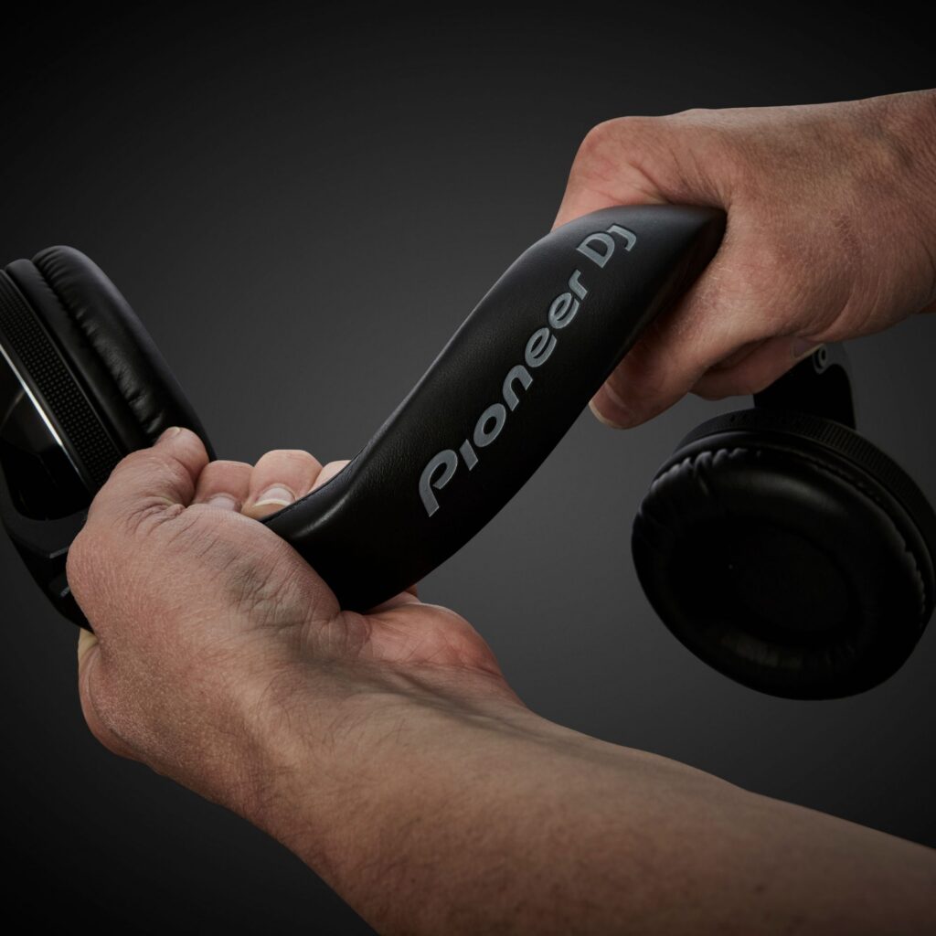 Pioneer DJ DJ-kõrvaklapid HDJ-X5-K painutatud