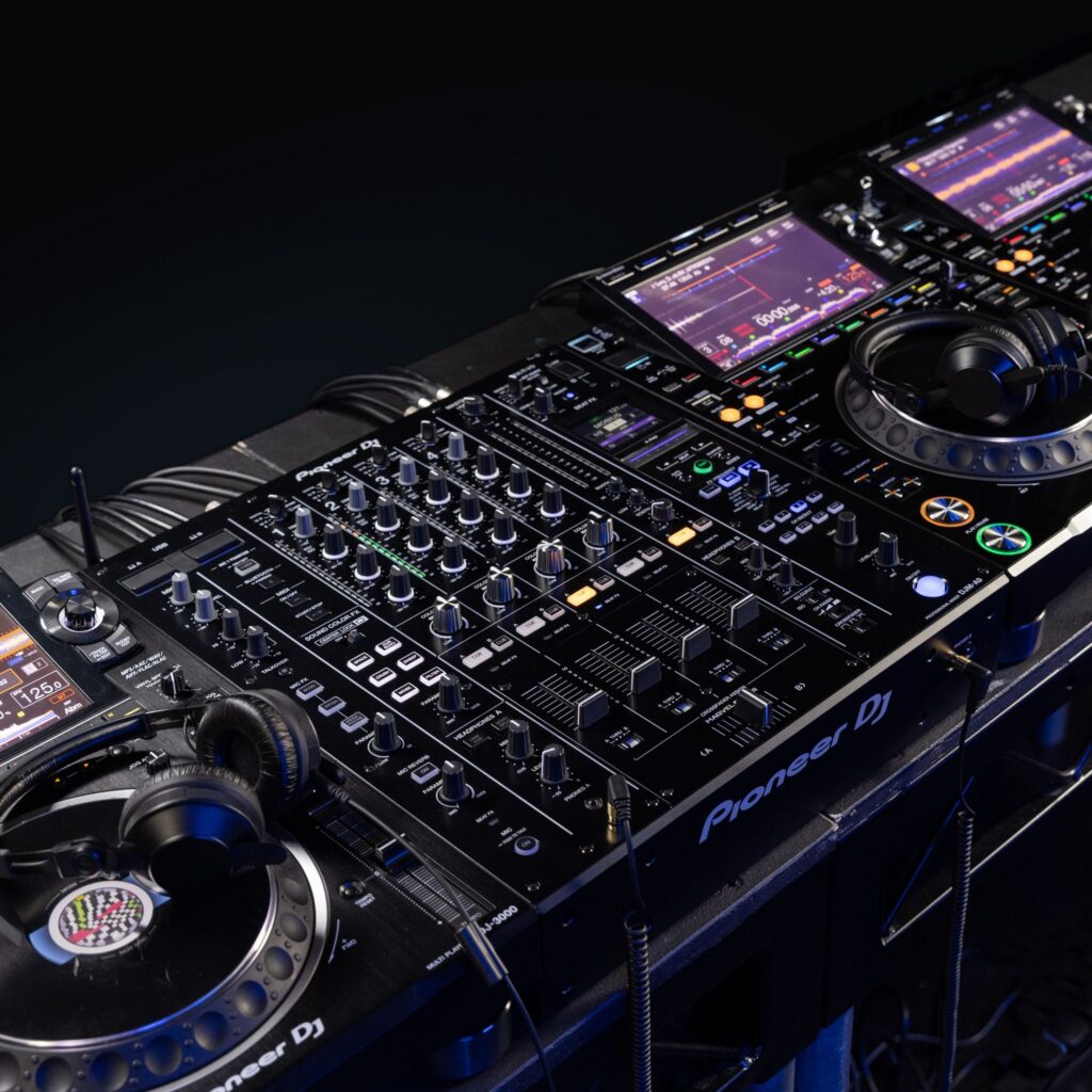 Pioneer DJ DJ-mikserpult DJM-A9 kõrvaklappide sisendid elustiil