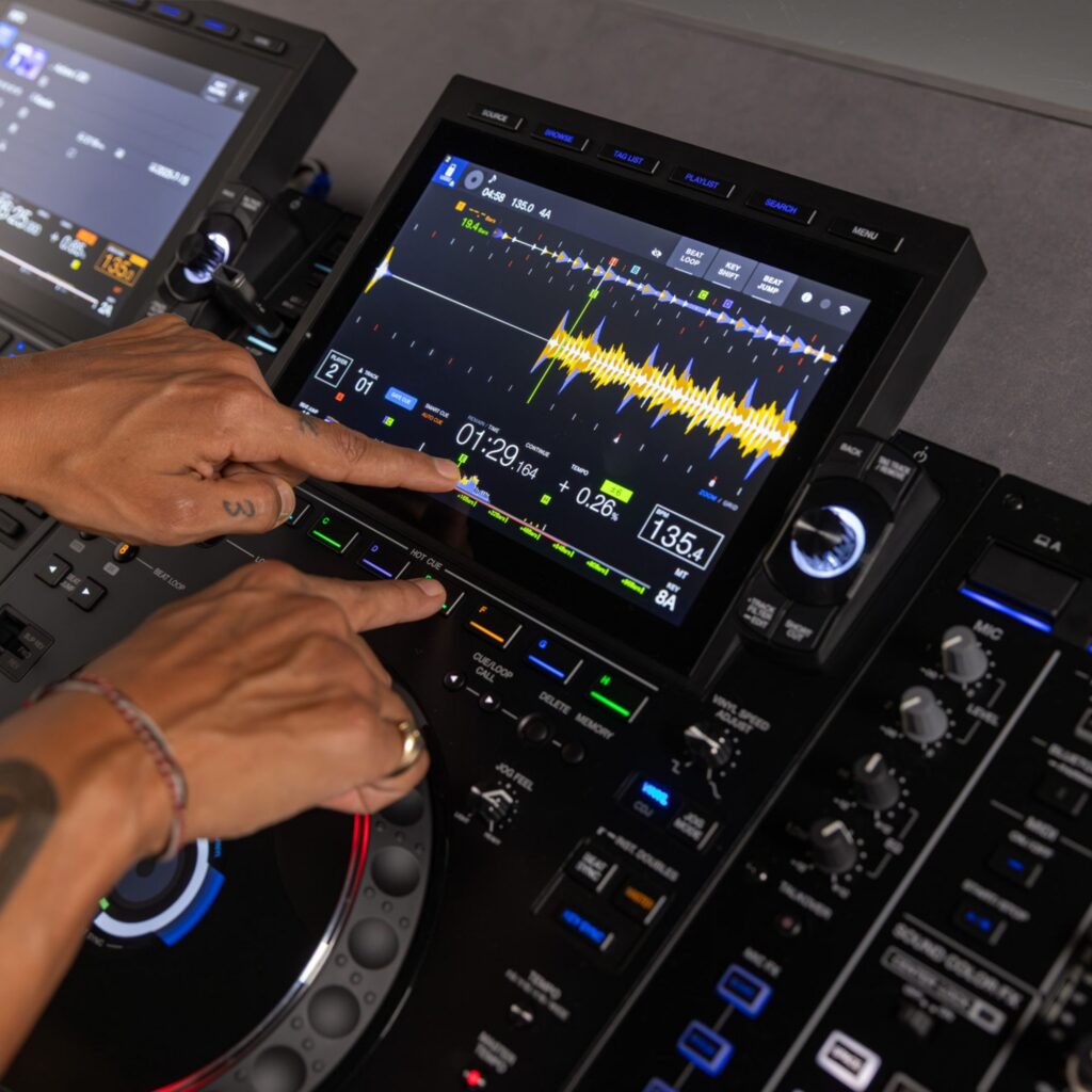 AlphaTheta DJ-meediamängija CDJ-3000X elustiil gated cues