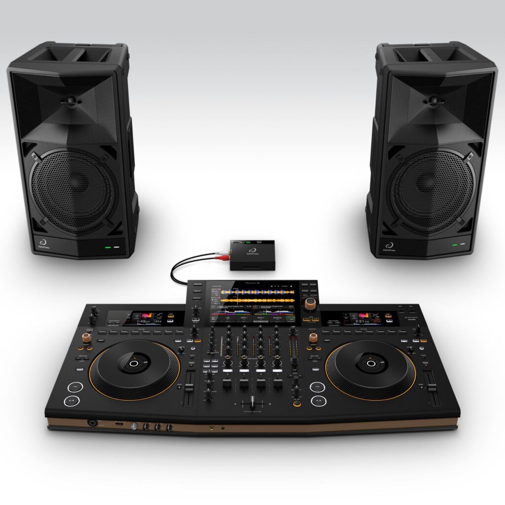 AlphaTheta kaasaskantav juhtmevaba DJ-kõlar WAVE-EIGHT stereo x OPUS-QUAD