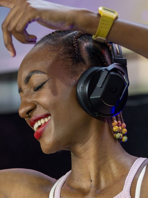 DJ-kõrvaklapid esiletõstetud kategooria