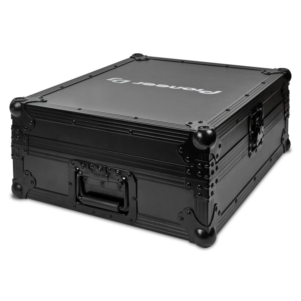 Pioneer DJ transpordikohver FLT-DJMA9 kinni sang