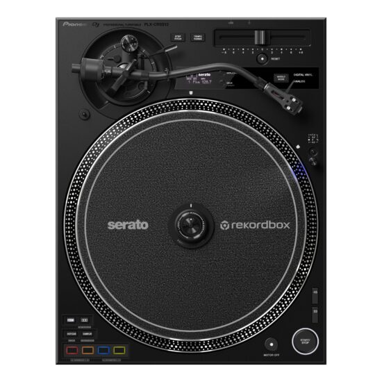Pioneer DJ PLX-CRSS12 DJ-vinüülplaadimängija pealt