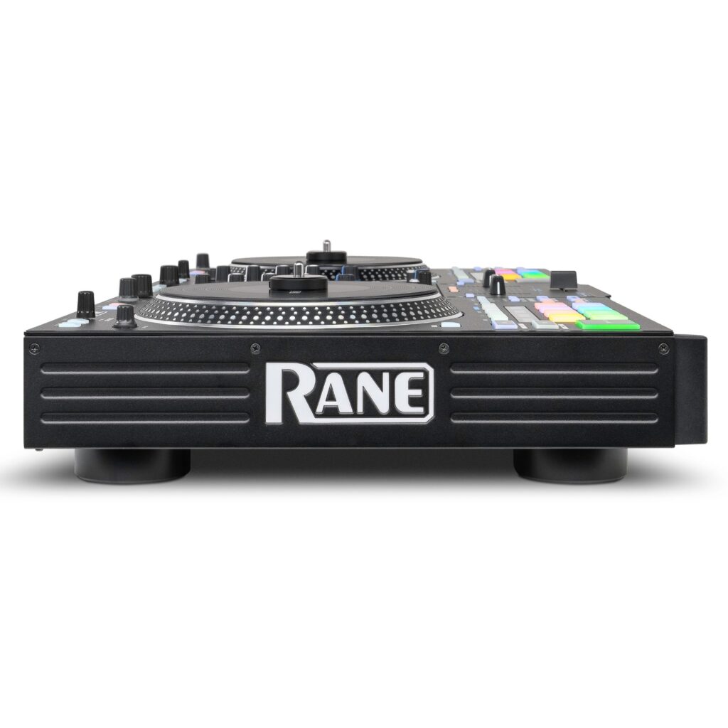 Rane System One motoriseeritud standalone DJ-kontroller vasakult