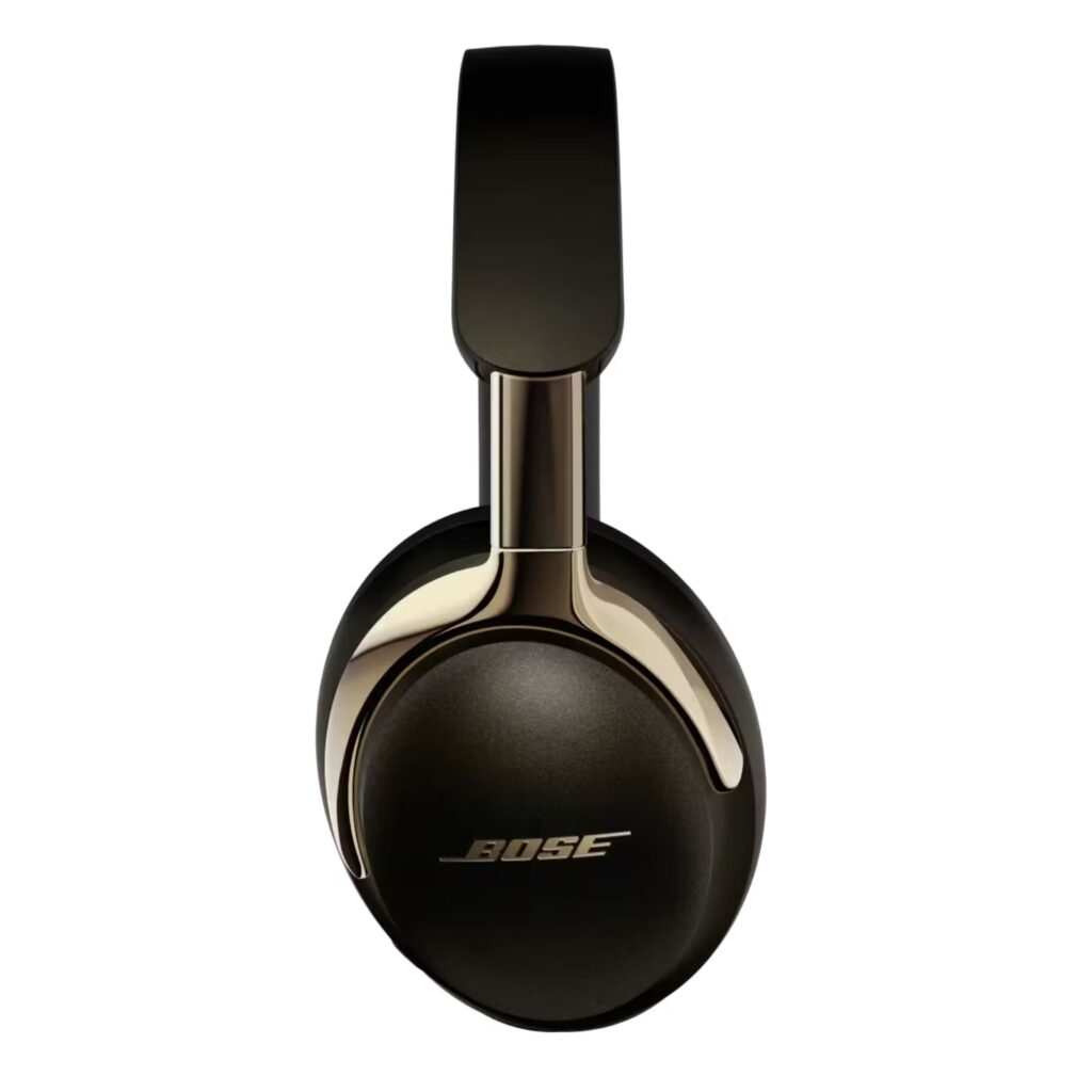 Bose QuietComfort Ultra Headphones 2nd Gen Desert Gold juhtmevabad kõrvaklapid paremalt poolt