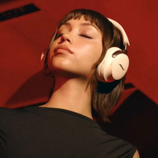 Bose QuietComfort Ultra Headphones 2nd Gen Driftwood Sand juhtmevabad kõrvaklapid elustiil