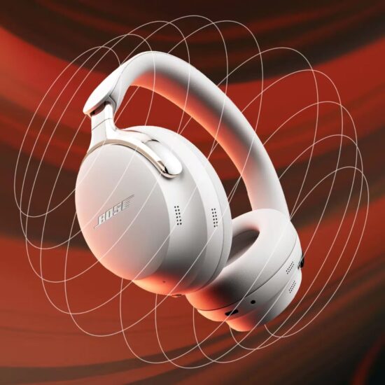 Bose QuietComfort Ultra Headphones 2nd Gen White juhtmevabad kõrvaklapid graafikaga