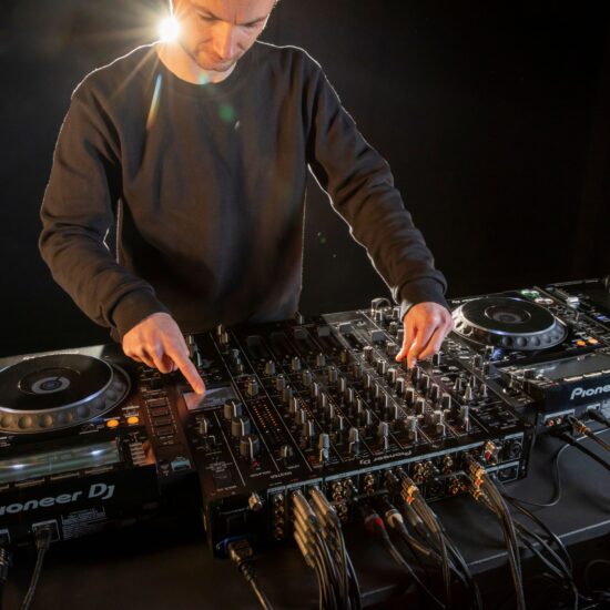 Pioneer DJ DJM-V10 DJ-mikserpult elustiil