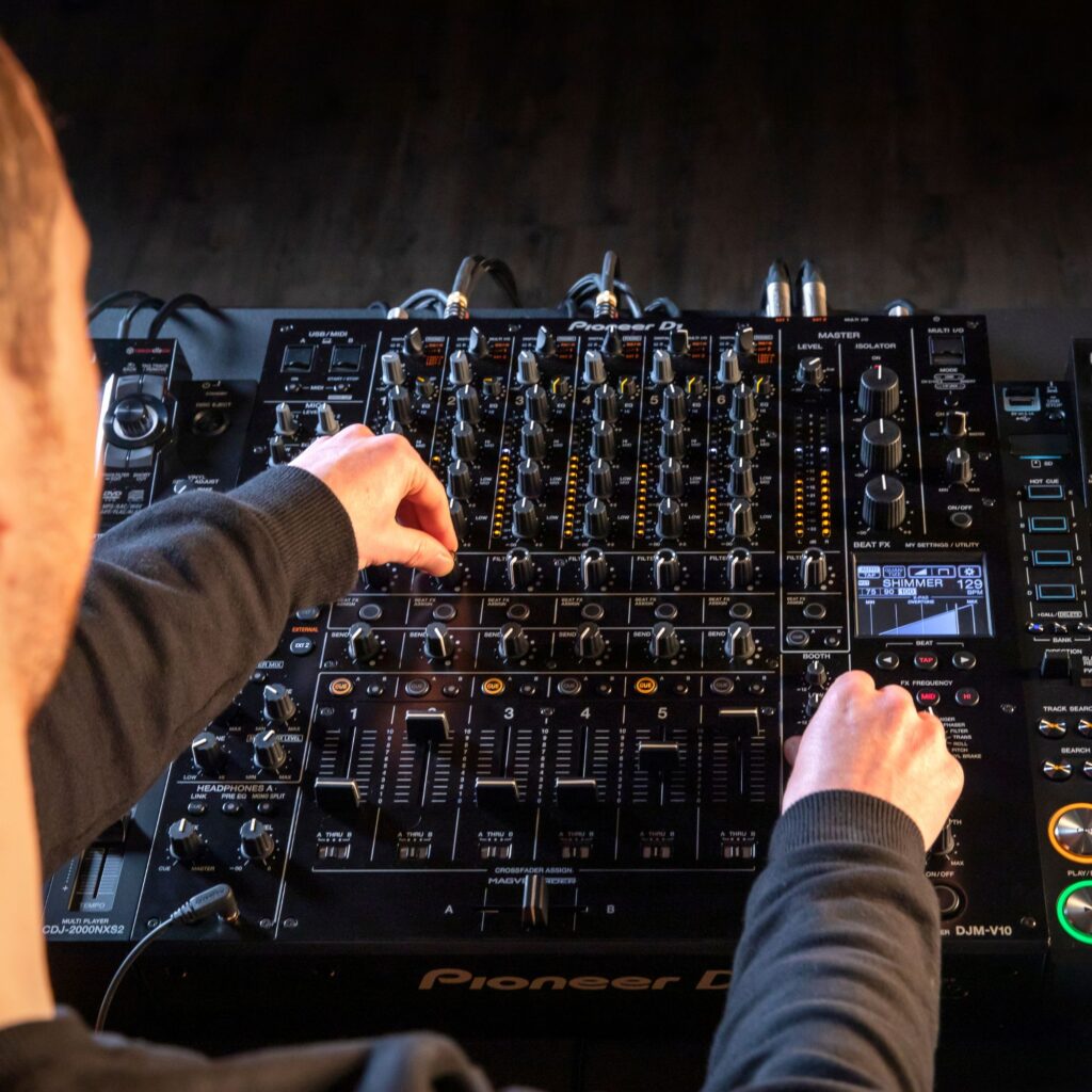 Pioneer DJ DJM-V10 DJ-mikserpult elustiil filtrid